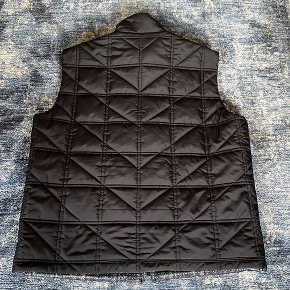 Solaris black/ black/gray reversible vest.  Size XL - Picture 2 of 7
